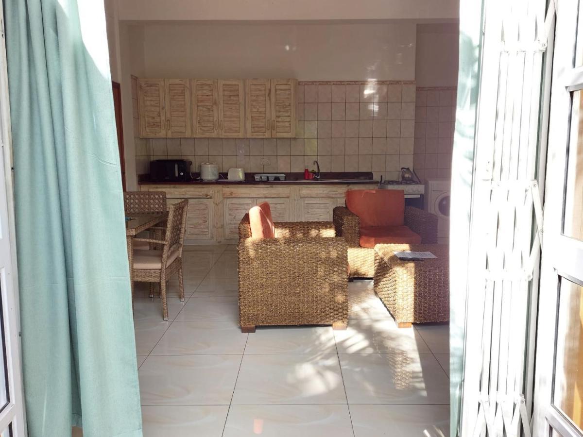 Beau Vallon Villa Self Catering With Pool Bagian luar foto