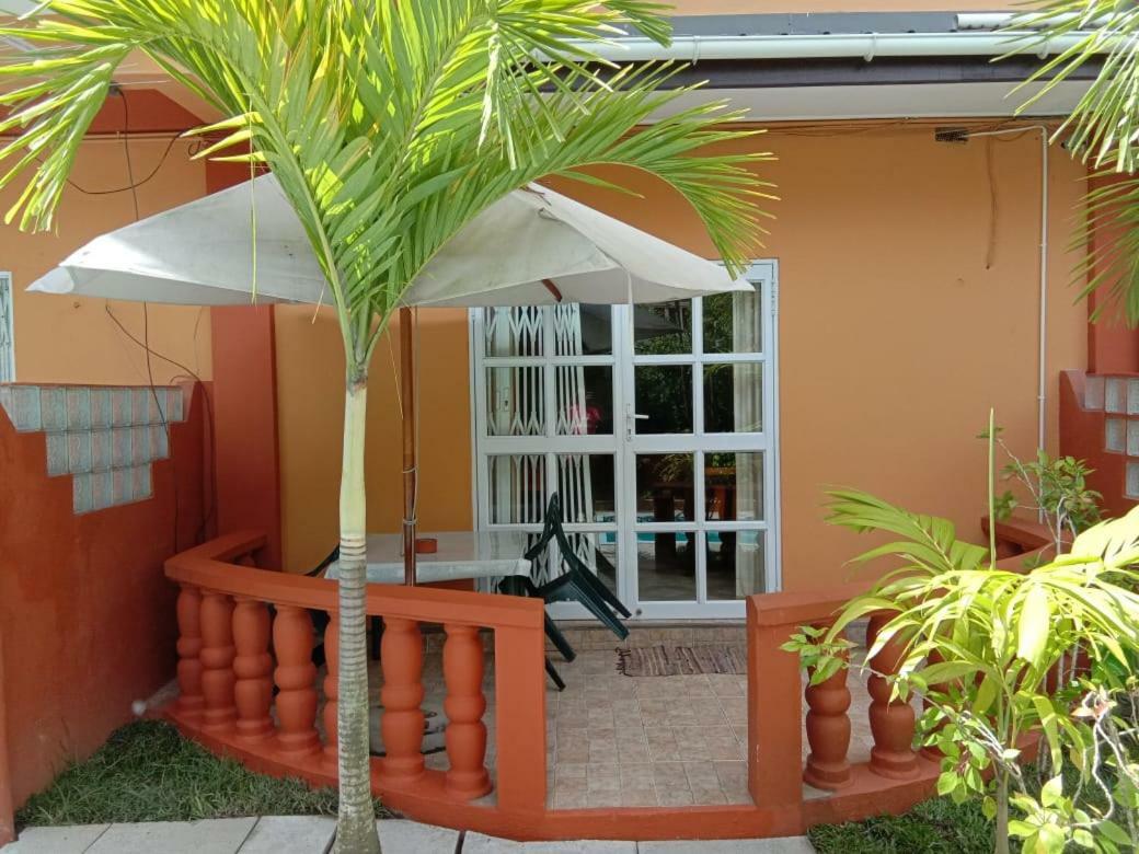 Beau Vallon Villa Self Catering With Pool Bagian luar foto